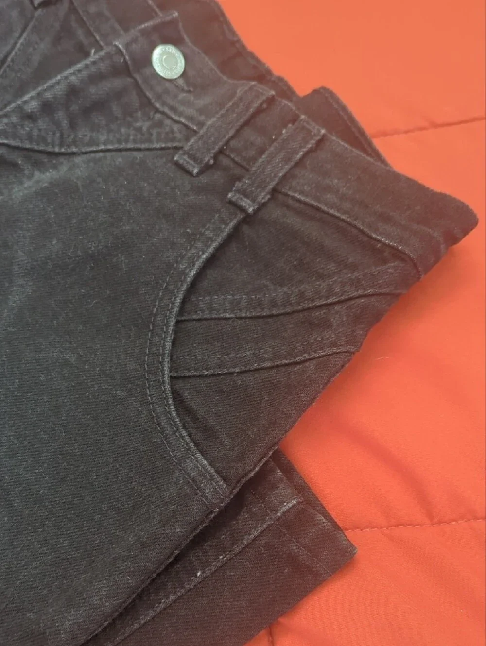 Wrangler slim straight